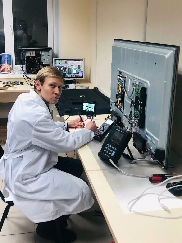 название ключевых мастерских по изготовлению ключей. нижегородские мастера. фирмы по отделке квартир в нижнем новгороде. мастера ремонта нижний новгород. сервисный центр электроники.