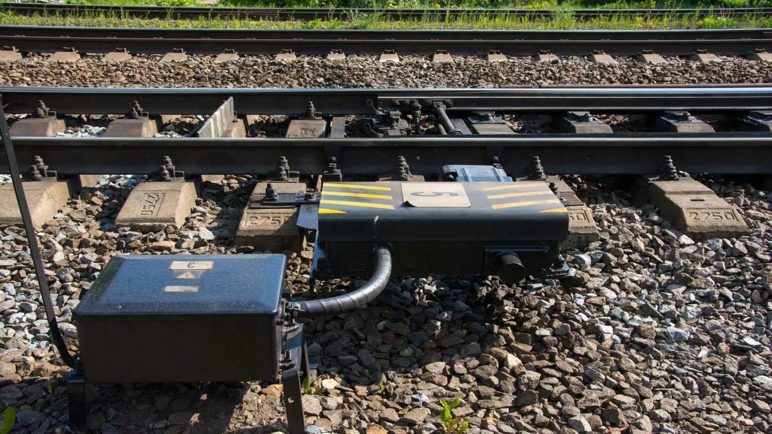 Требования птэ к устройствам сцб. Приводы и замыкатели централизованных стрелок должны. Стрелочный привод сцб. Стрелочная гарнитура сцб для стрелок типа р43. Стрелочного электропривода p80.