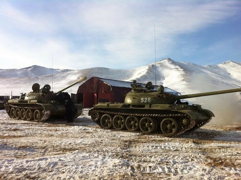 Монголы использовали китайскую военную технику. Танки Монголии. Т-72 В Монголии. Монгольский танк.