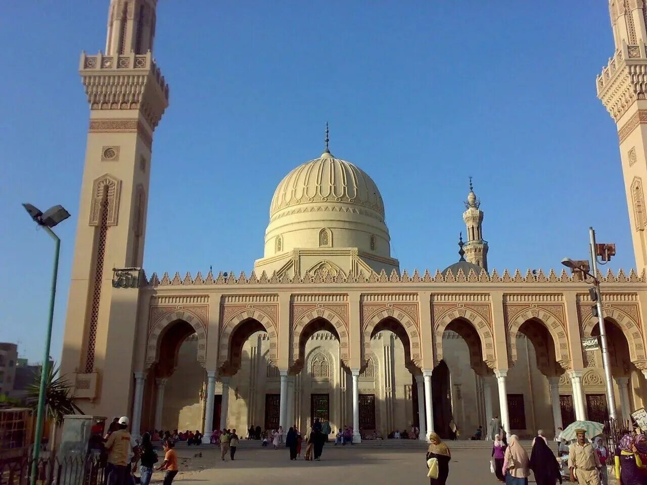 Танта. Танта город в Египте. Мечеть Аль сахаба. Город Танта в Египте фото. Мечеть "Эль Бадауи".