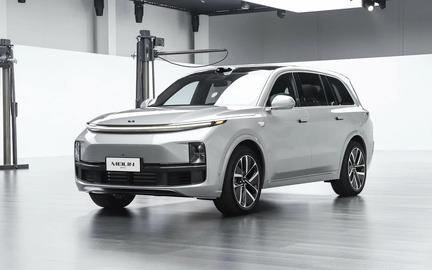 Налог на lixiang l9. Lixiang l9 2025. lixiang 9. китайские автомобили lixiang l7. li l9 2025.