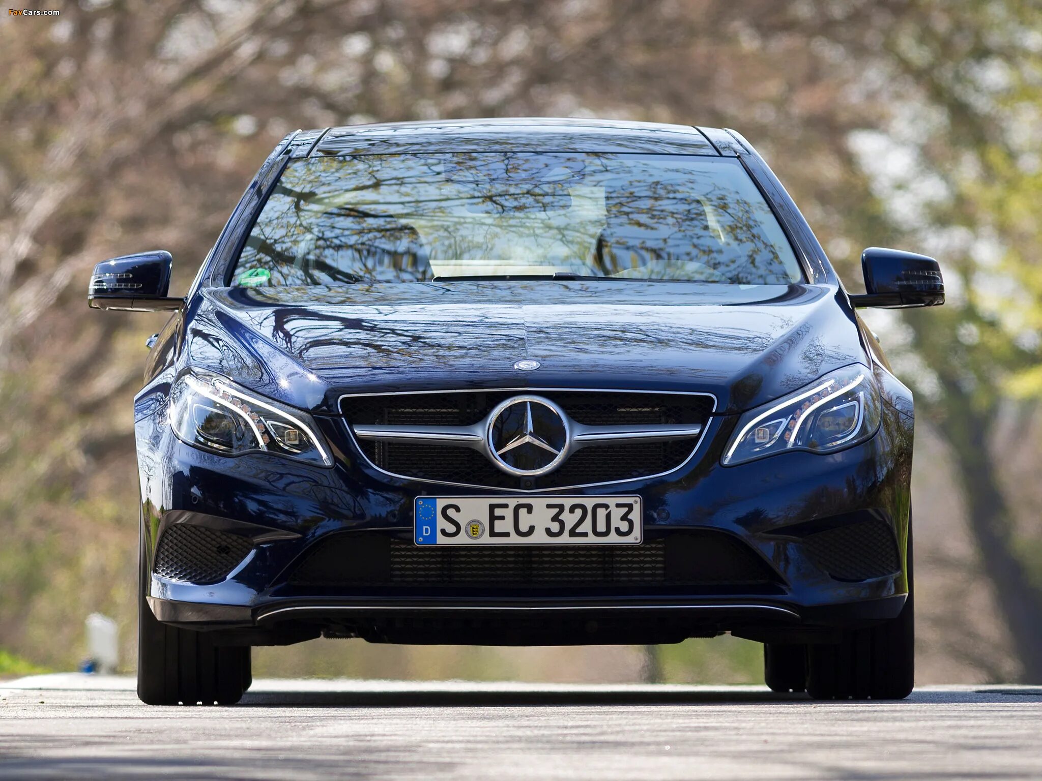 Mercedes benz e 250. Mercedes benz e250 coupe. mercedes w212 c207. mercedes c207. мерседес е класс 207.