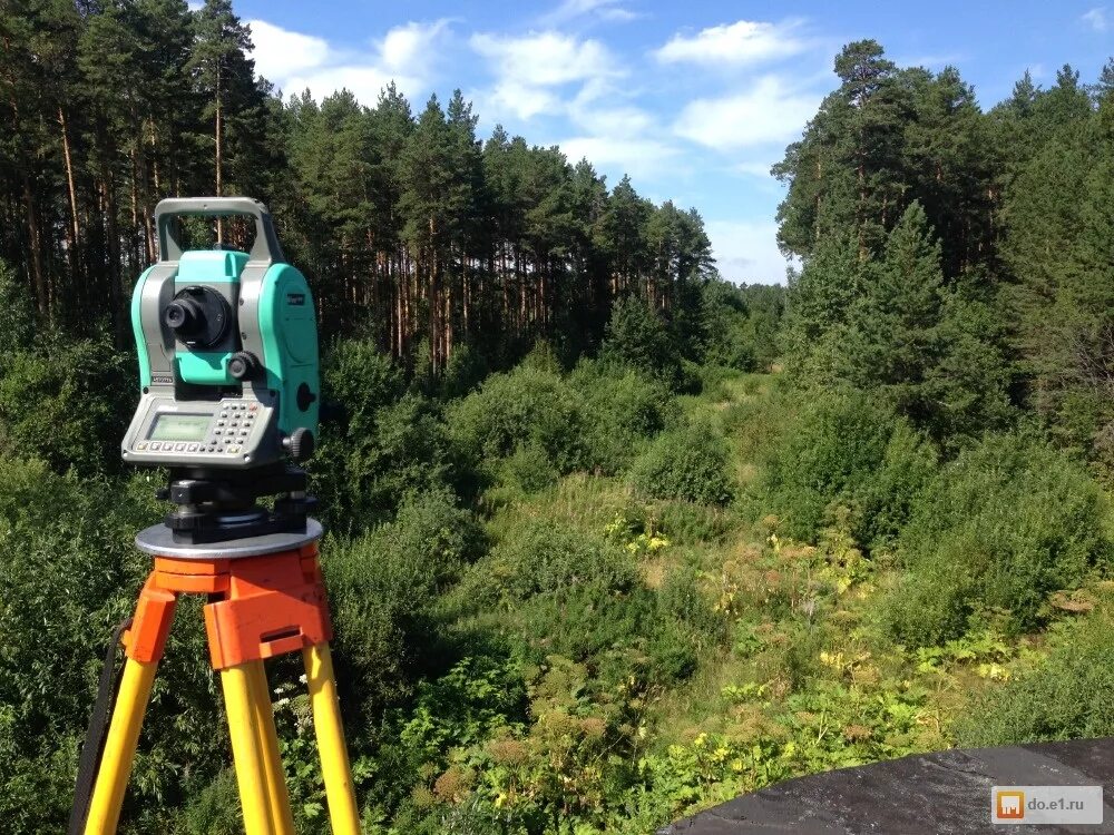 геодезист картограф. геодезическая и картографическая деятельность. геодезические работы в лесу. геодезия земельного участка. межевание земли.