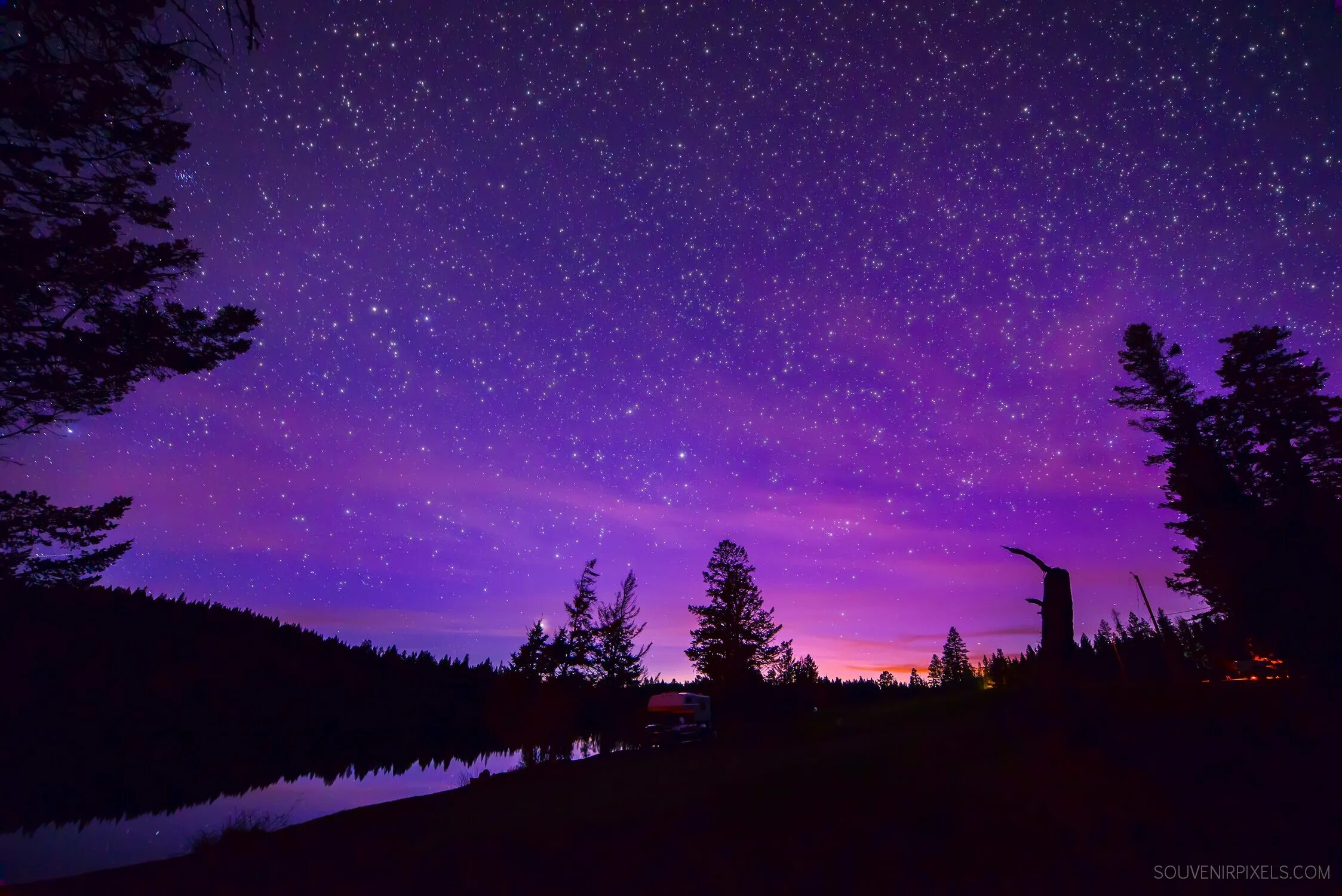 Цветная ночь. Ночное небо со звездами. Фиолетовое небо. Фиолетовое небо со звездами. Фиолетовое звездное небо.