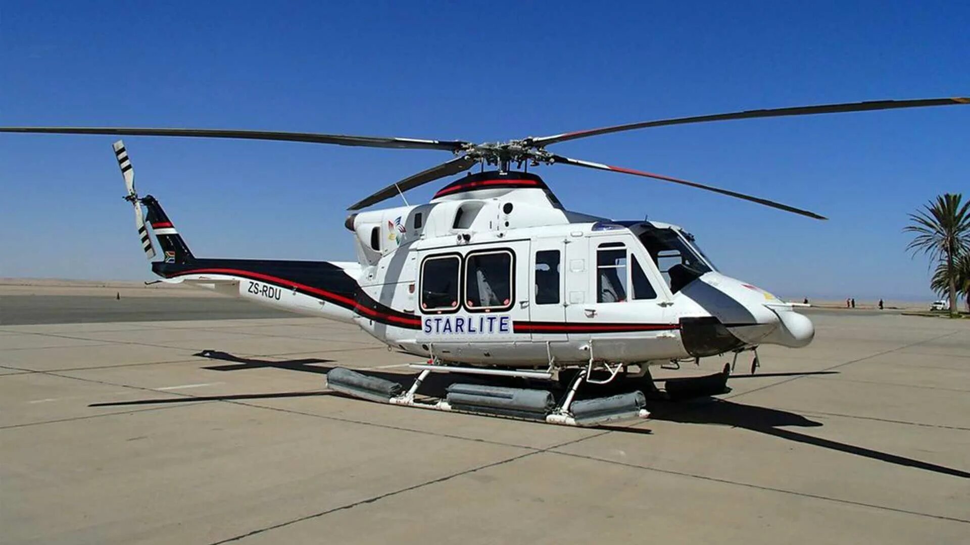 Белл прим. Bell 412ep. Bell 412 вертолет. Bell 412 LAFD. Белл 412 военный.