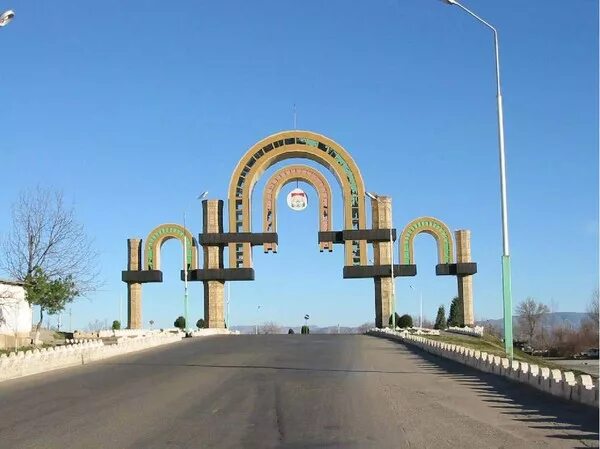Душанбе колхозабад. Таджикистан город колхозабад. ворота душанбе. ворота город душанбе. ворота таджикистан душанбе.