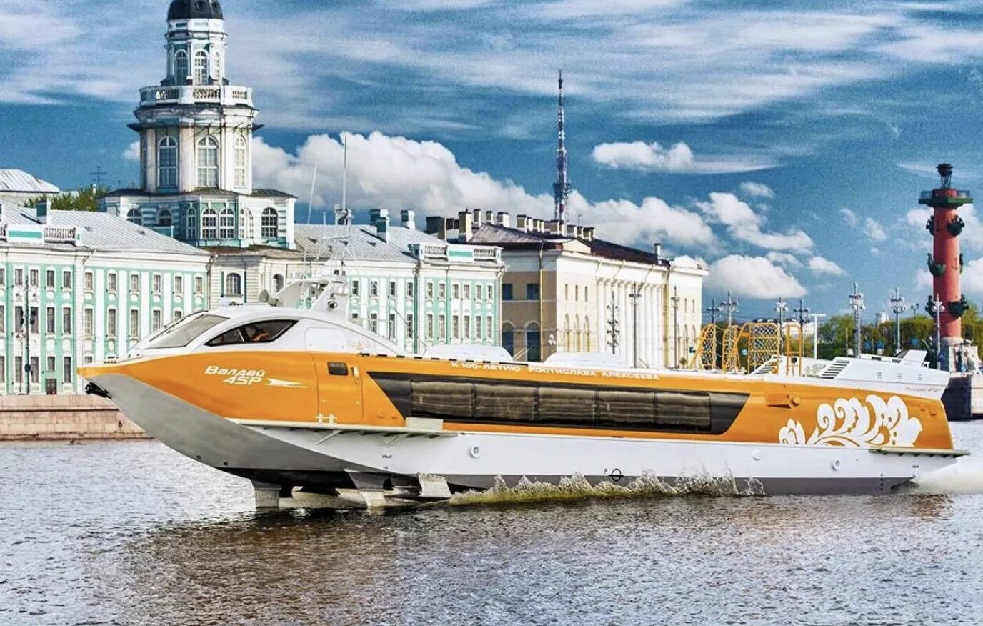 Валдай до казани из нижнего. Валдай 45р. корабль валдай нижний новгород. валдай 45р нижний новгород. валдай 45.