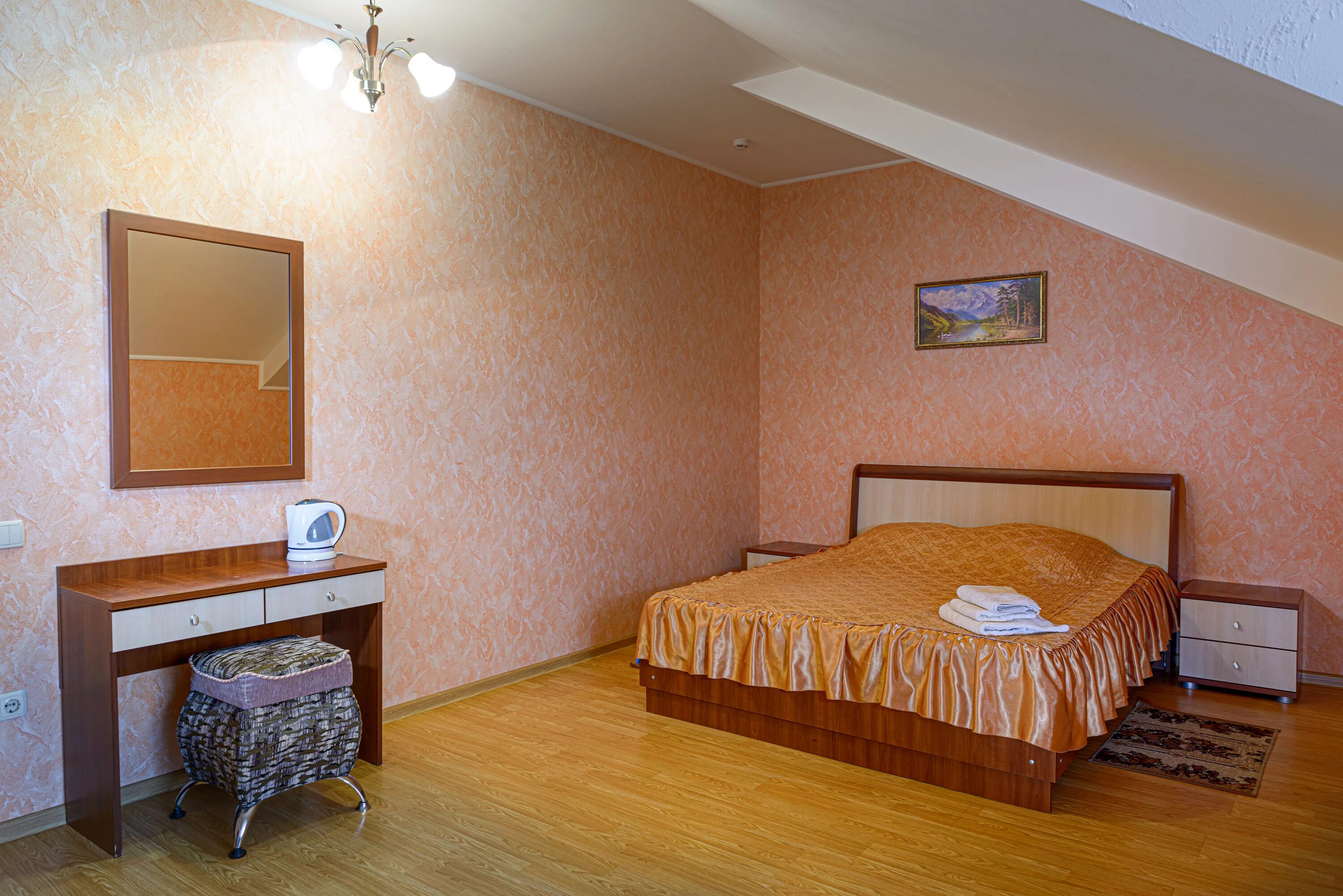 Гостиница николаевский лермонтов. Север арарат гостиница. Ресторан арарат курганинск. Номера в гостинице николаевской город лермонтов. Лермонтова 138 гостиница.