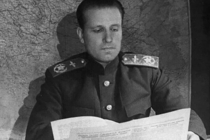 Книга про сталина. Маршалл сталина. Маршалл сталина. Цитаты сталина в картинках. Маршал сталин.
