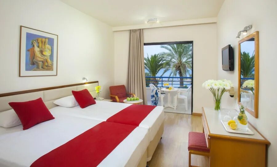 Bay hotel 3. Лимассол отели 3. Отель на кипре крусейдерс. Harmony bay hotel 3 кипр лимассол. Bay hotel 3.