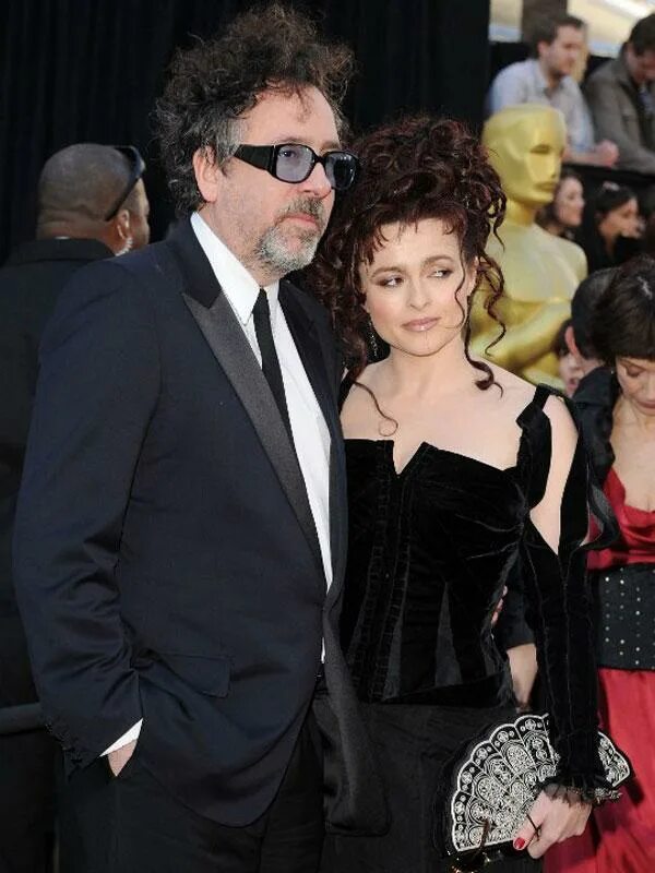 Жена бертона. Жена бертона. Тим бертон. Дети хелены бонем картер и тима бертона. Жена бертона.