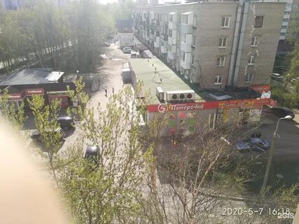 Космонавтов 86