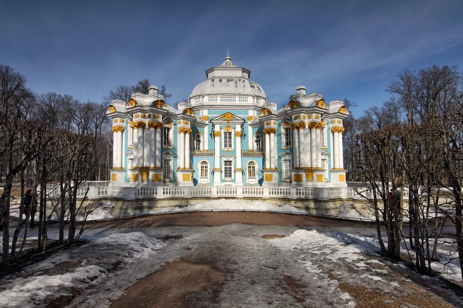 Царское село (музей-заповедник). Екатерининский дворец и парк (Царское село). Екатерининский парк Царское село ранней весной.