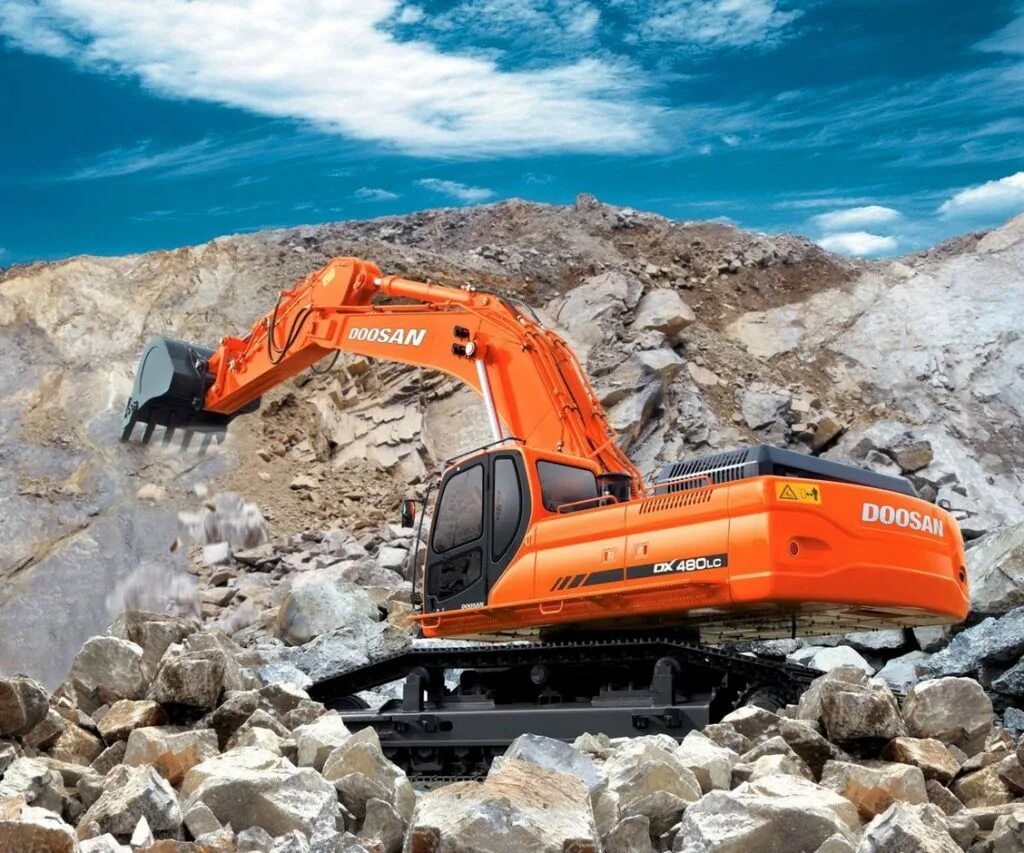 Сон экскаватор. Doosan dx480lc. Doosan dx225lca. Doosan dx260lca. Экскаватор Doosan dx260lca.