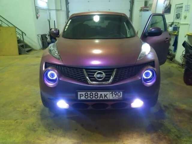Линза в фару + покраска внутренностей. Nissan Juke (1G), 1,6 л, 2014 года тюни