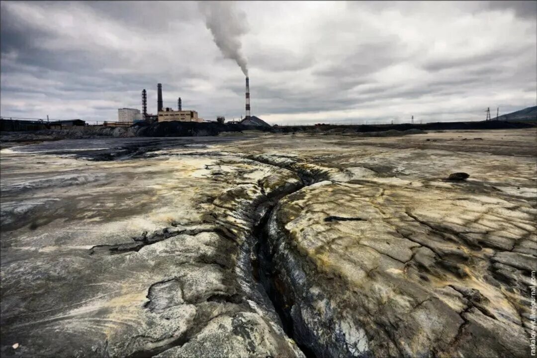 Экологические проблемы. Загрязнение почвы городов. Город карабаш челябинская область. Город карабаш челябинская область самый грязный город в мире. Полигон тбо омск.