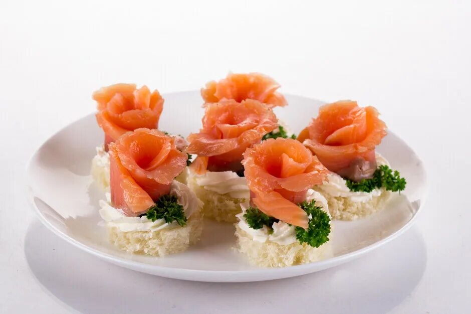 Закуски из лосося