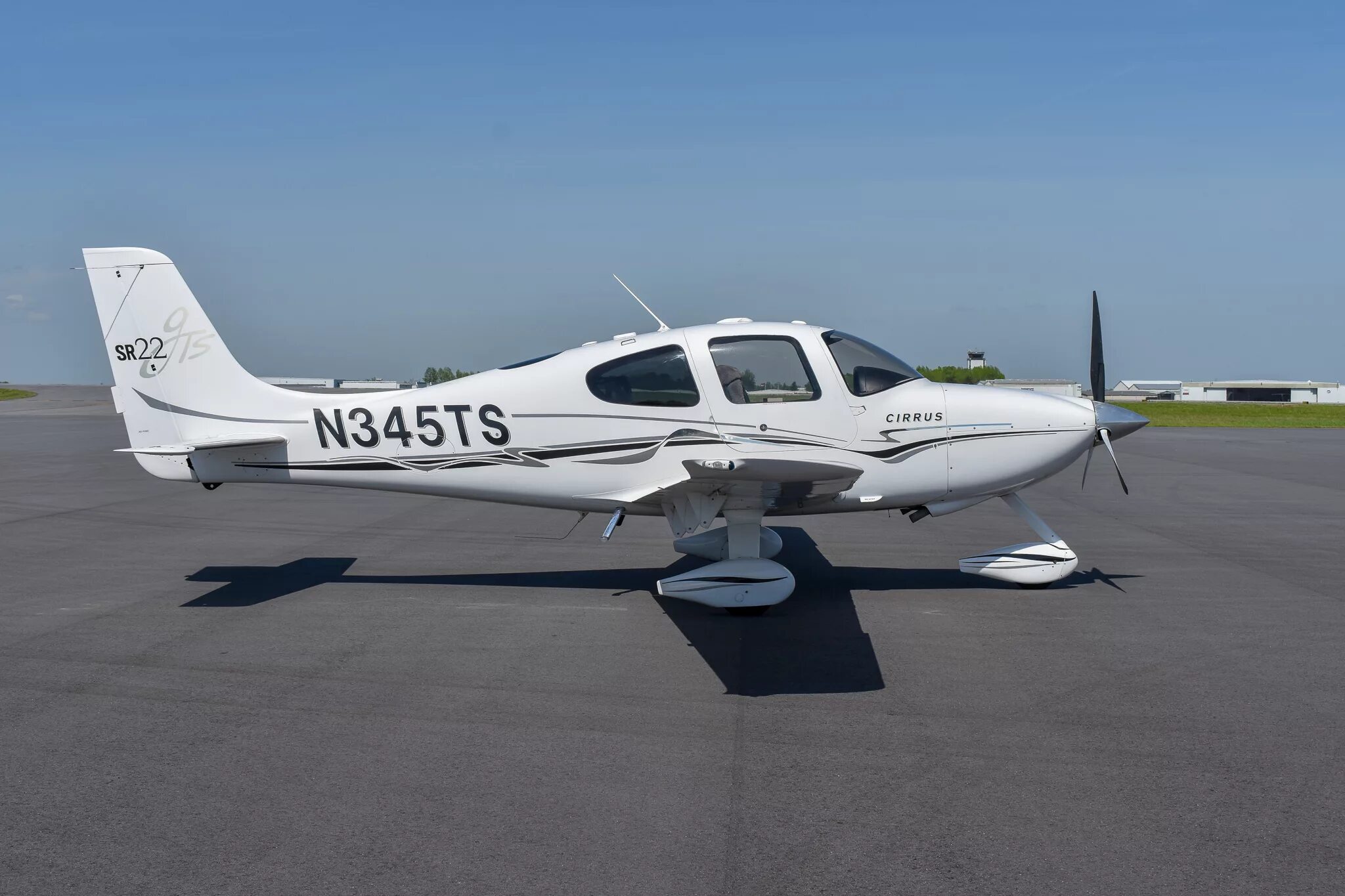 Cirrus sr22. циррус хонкай. Cirrus sr 22 g1. самолет cirrus sr22. циррус ср22.