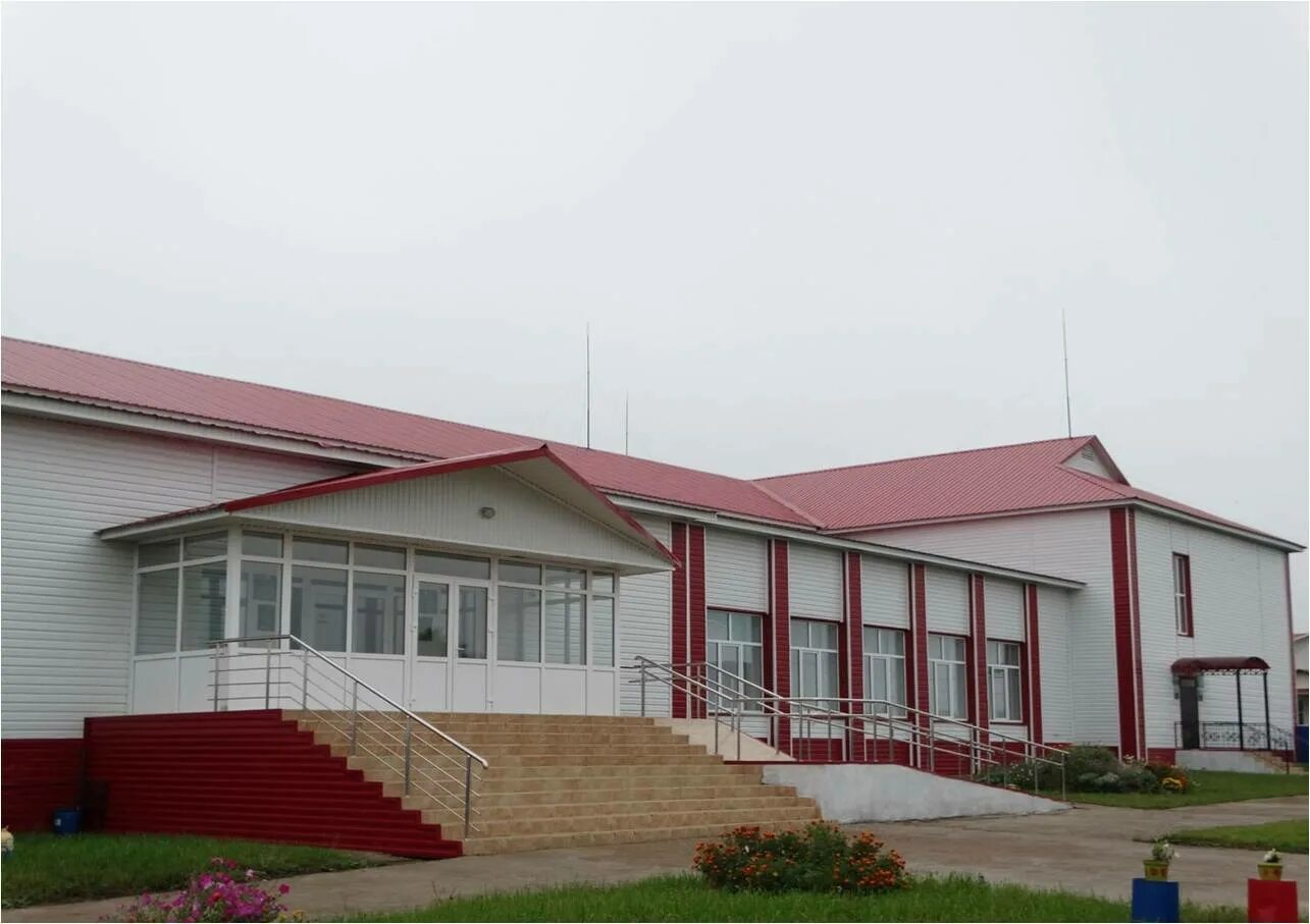 Константиновка башкортостан. Константиновка кармаскалинский район. школа константиновка кармаскалинский район. школа деревня константиновка кармаскалинский район. кармаскалинский район республики дворец культуры.