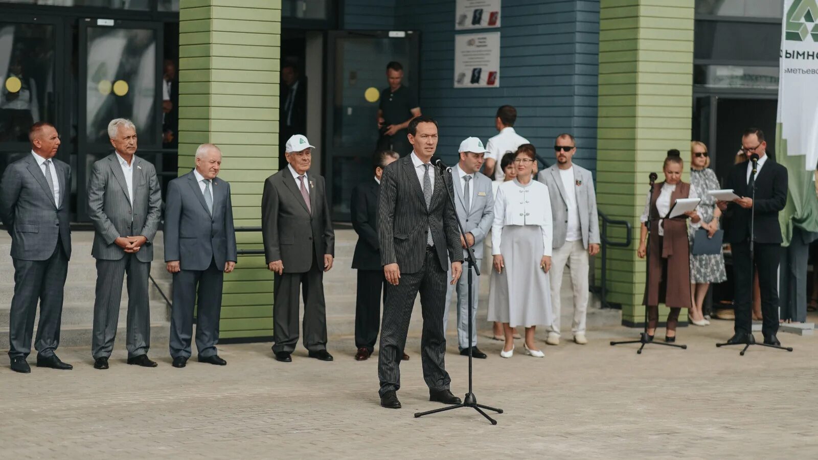 Школа адымнар альметьевск. Школа адымнар альметьевск. Новая школа в нижнекамске адымнар. 27 школа альметьевск адымнар. Адымнар альметьевск школа полилингвальная школа.