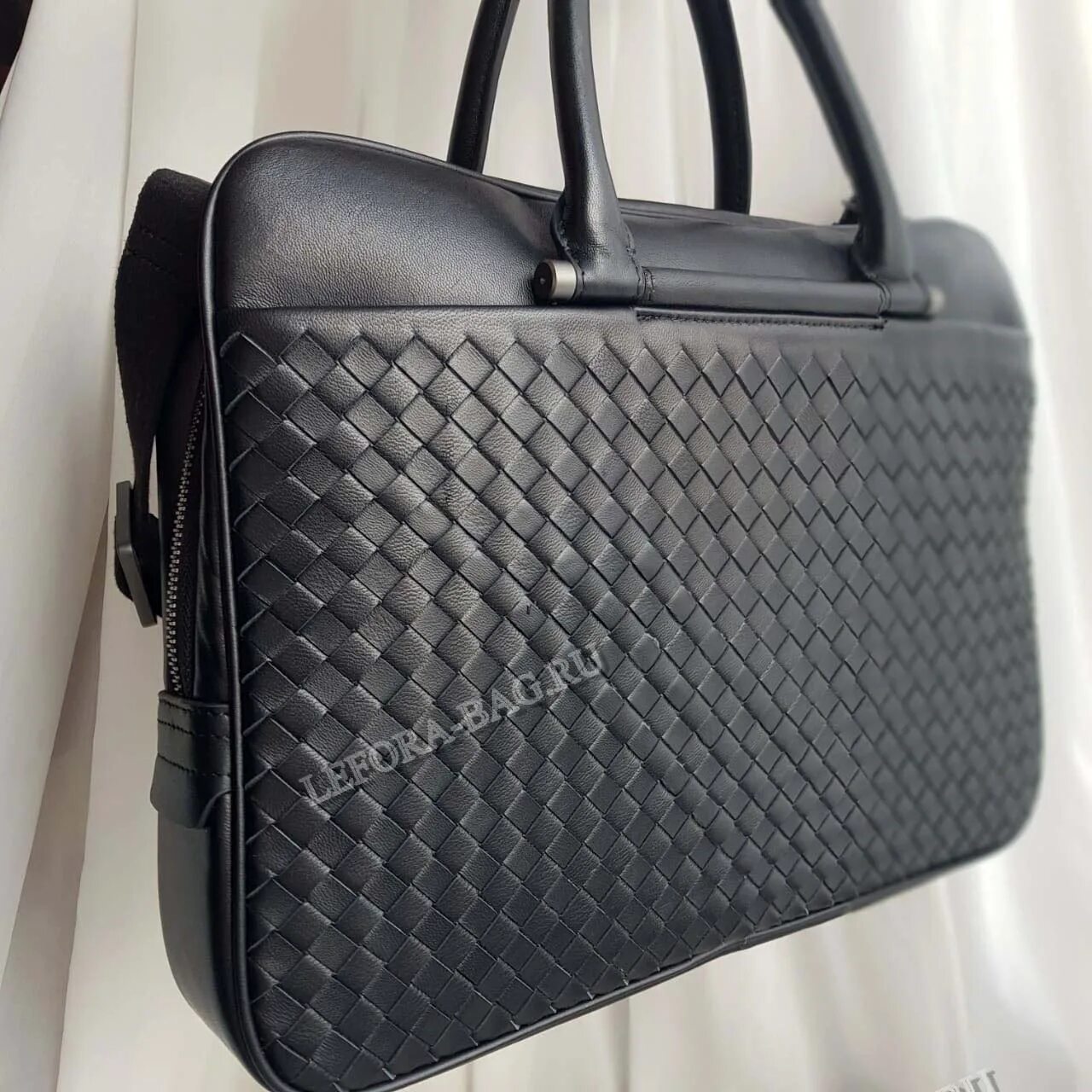 Bottega Veneta сумки мужские. Bottega Veneta портфель мужской. Рюкзак Боттега Венета мужской. Сумка Боттега Венета зеленая. Мужская сумка bottega veneta