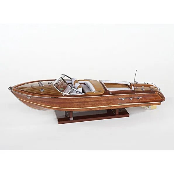 Катера jeanneau runabout 755. Модель катера. Катер riva aquarama 1970. Модель катера. G-60.