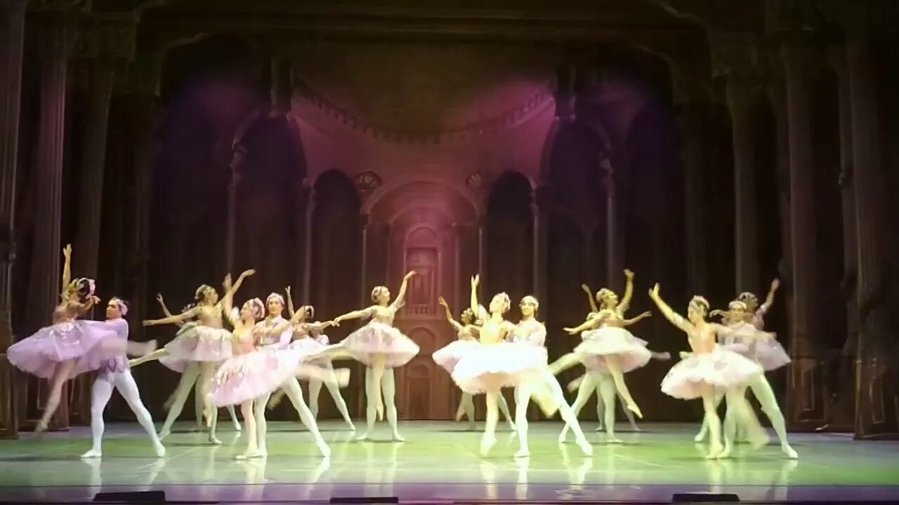 Tchaikovsky pas de deux nutcracker