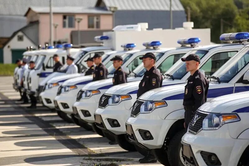 Машина начальника гибдд. Служебный автомобиль полиции. Овд автомобильный. Машина "полиция". Служебные машины фсин.