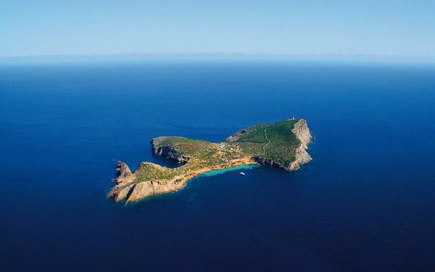 Остров белиз. Rent island. Частный остров. Остров tahifehifa. Рок айленд.