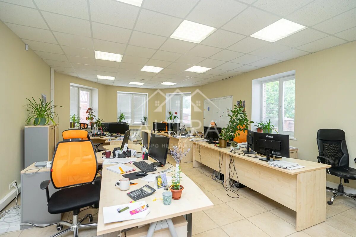 Готовый бизнес казань. Бизнес центр азинский. бц orange вторая азинская. бизнес парк азинский казань.