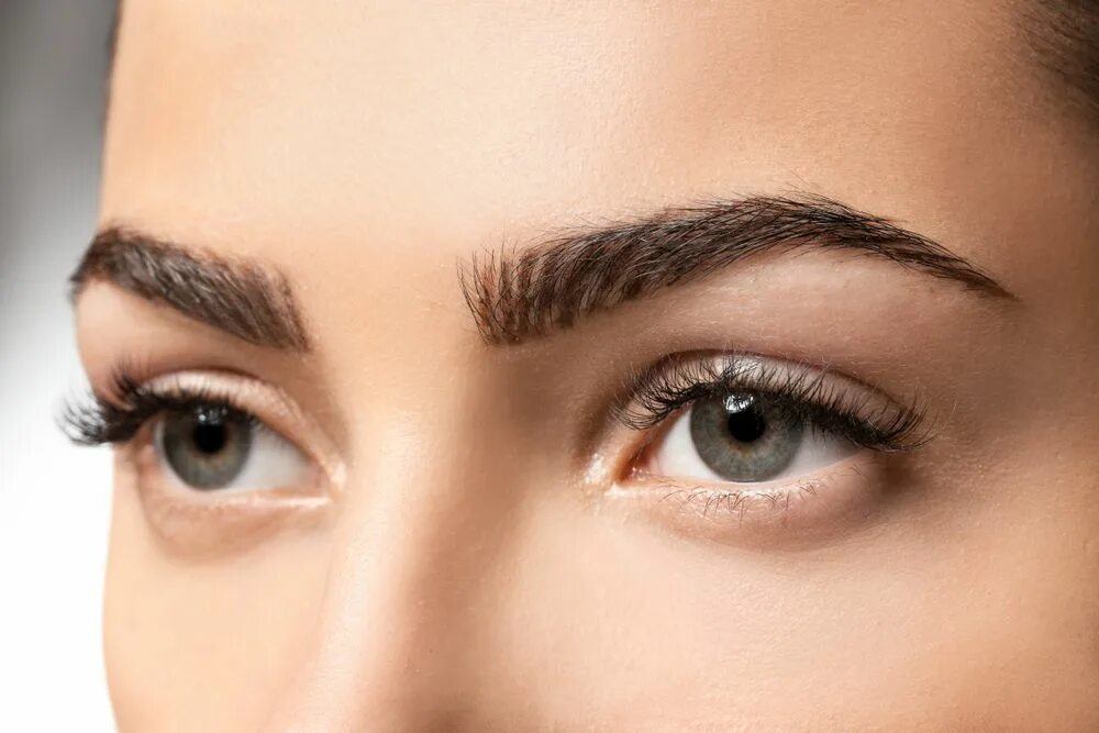 Natural brows. Красивые брови. Перманентный макияж бровей. Красивая форма бровей перманентный макияж. Коррекция бровей.