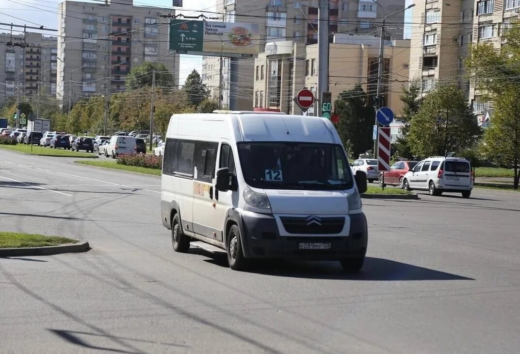 Маршрут 13 отмена. 13 маршрут ставрополь. маршрут 12 ставрополь. маршрутка 12. маршрутка 13.