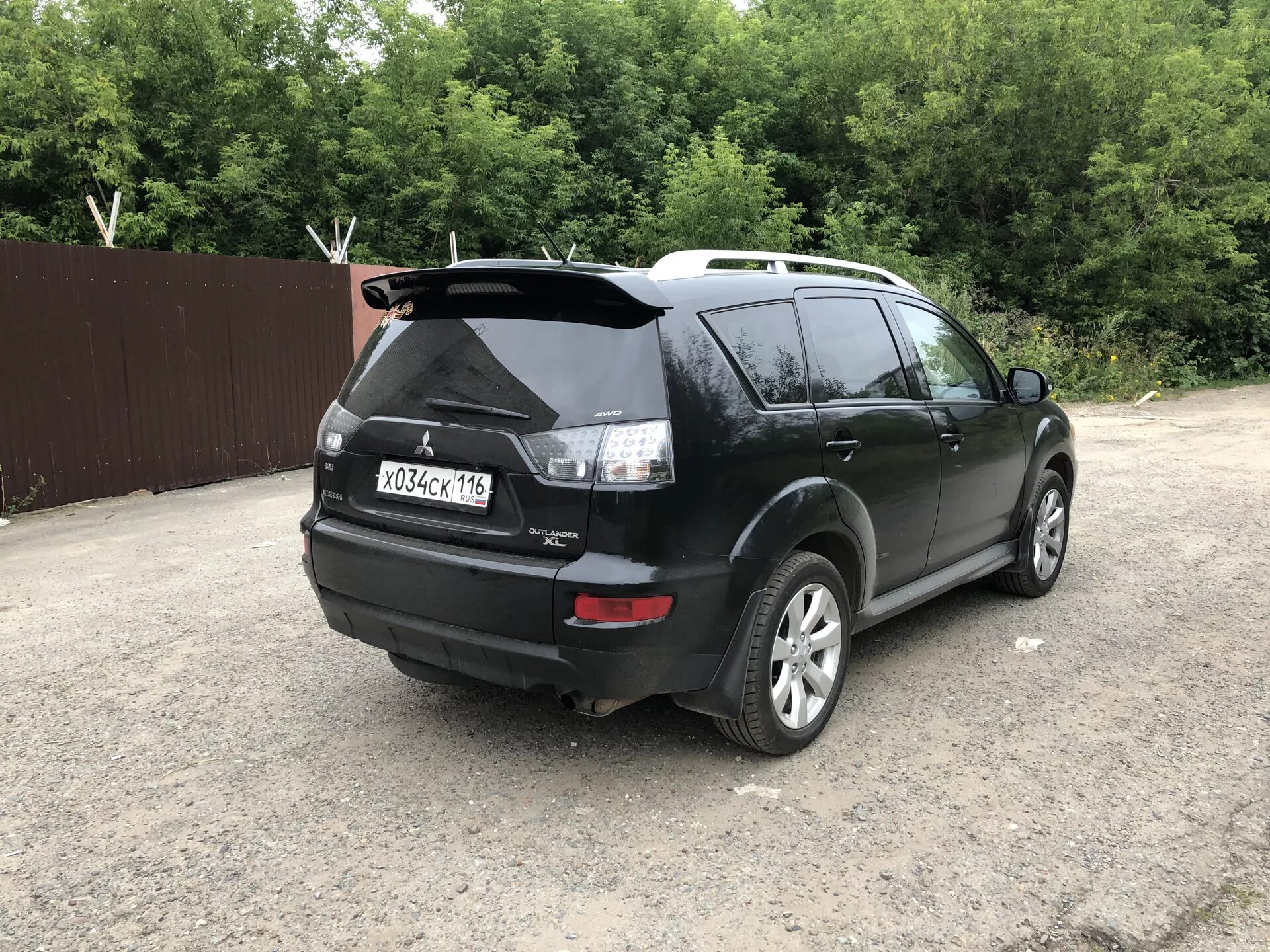 Mitsubishi Outlander 2 XL. Митсубиси Аутлендер ХЛ 2008. Митсубиси Аутлендер XL 2.0. Mitsubishi Outlander XL 2011 черный. Мицубиси аутлендер хл 2.0