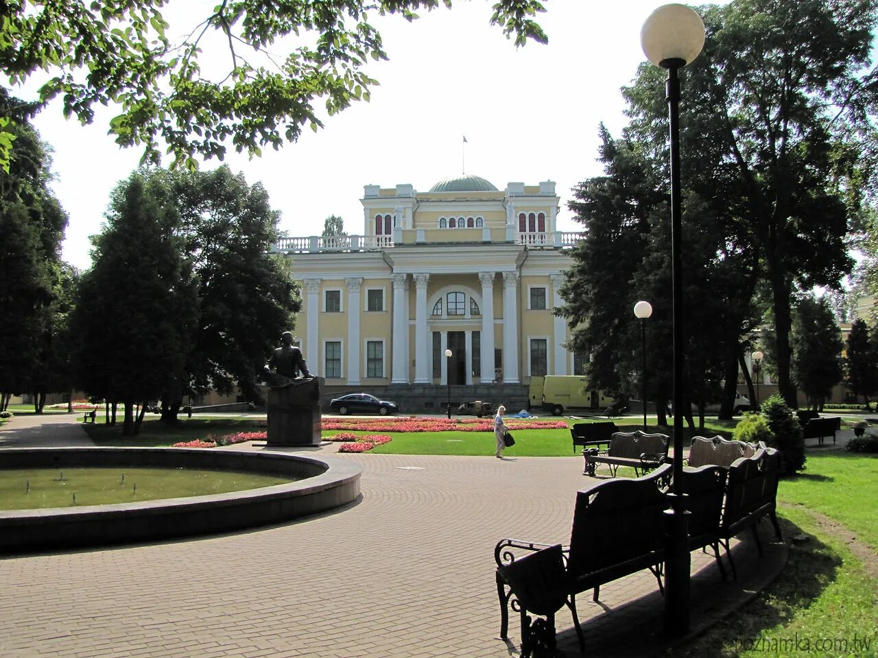 Парк гомельского дворцово паркового. Парк гомельского дворцово паркового. Гомель усадьба паскевичей и румянцевых. Дворец румянцевых и паскевичей в беларуси. Парк гомельского дворцово паркового.
