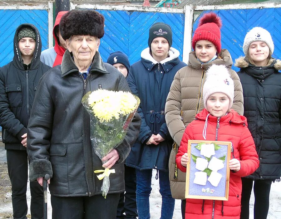 Деревня сухая в Курской области. Районные будни Рыльск. Курская обл. Рыльский р-он Большенизовцевская СОШ. Деревня Сухрино. Новости рыльска и рыльского