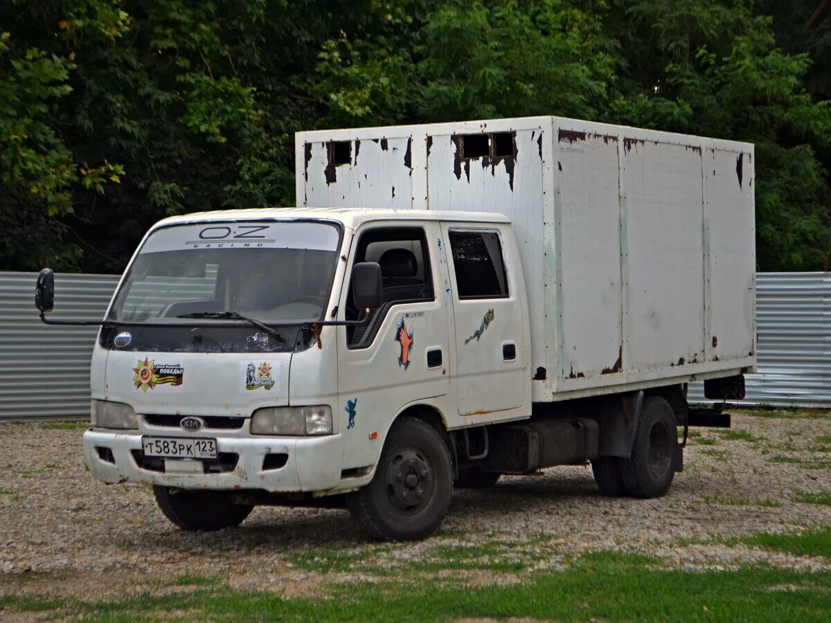 Купить грузовик в краснодарском. Kia k3600 II. Kia k-Series, 2004. Грузовик Kia k-Series к3600. Киа грузовик 2004'год.