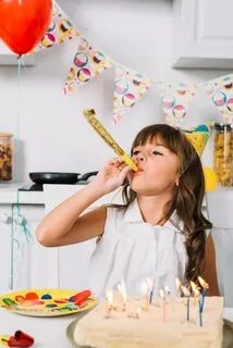 Blow a party horn перевод