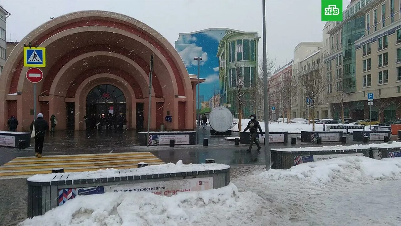 москву закрывают на въезд. москву закрыли видео. москва закрыта. авария в московском метро 2014. красноярск митинг оцепление.
