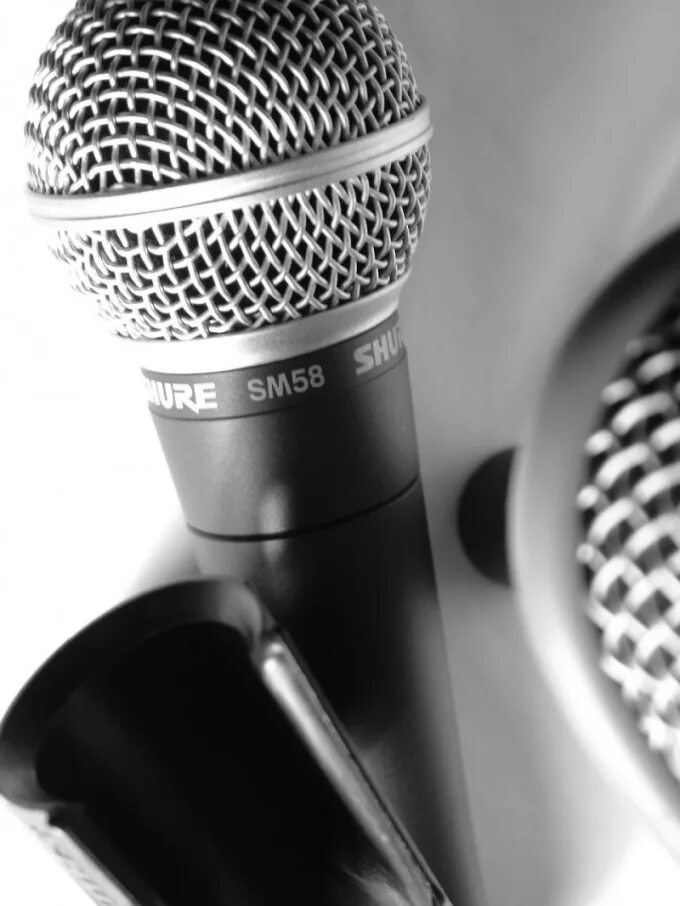 Микрофон используется. Shure mikrafon m57. shure панель микрофон. микрофон красивый. микрофон это в информатике.