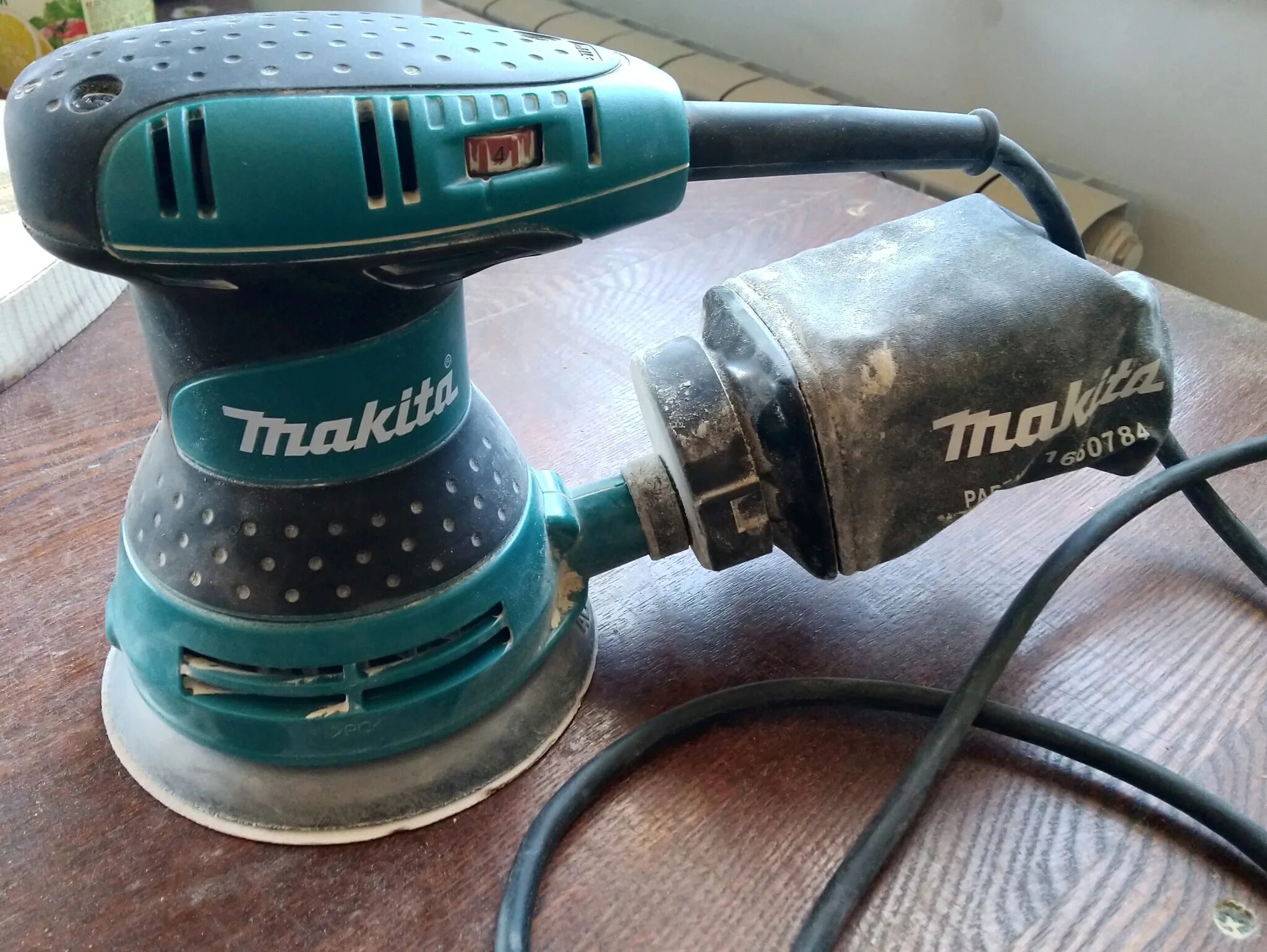 Шлифовальная машинка обзор. Эксцентриковая шлифмашина makita bo5031k. шлифмашинка макита 5031. bo5031k. эксцентриковая шлифовальная машинка er305te.