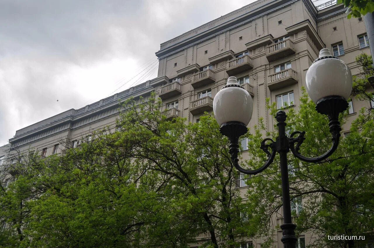Чистопрудный б р д 12. Чистые пруды, москва, чистопрудный бульвар. чистопрудный бульвар 12 к 4. дом купца гусятникова на чистых прудах. прогулка по чистопрудному бульвару.