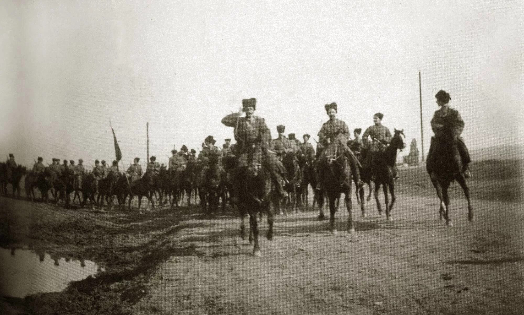 Казаки кавалеристы первая мировая. Донской казак 1914. Астраханские казаки 1914. Донские казаки в первой мировой. Кавалерия 20 века.