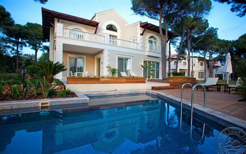 Макс рояль белек номера. Maxx royal kemer resort 5. Бали отели день. Max villaviejo фото. Maxx royal belek golf & spa 5*.