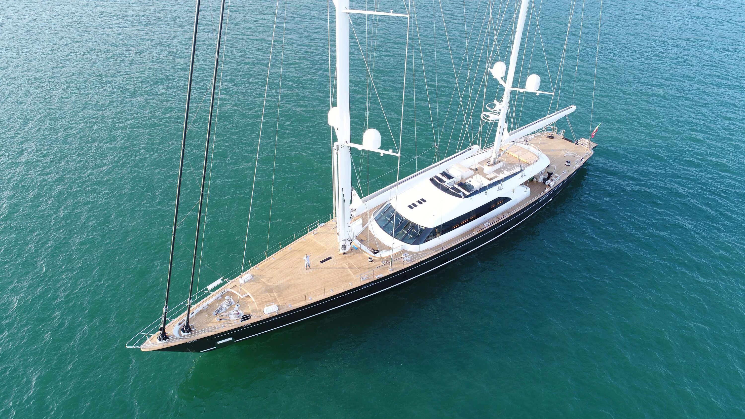 65 футов. Яхта Perini Navi. Perini Navi моторная яхта. Парусные яхты Перини нави. Парусная яхта Targa 96.