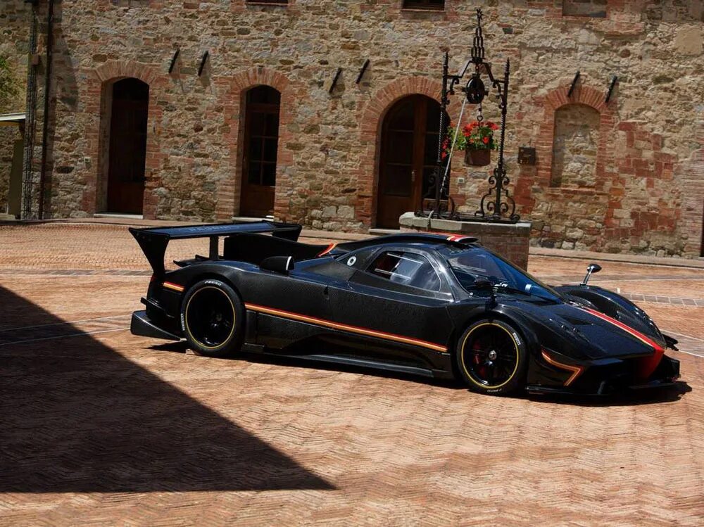 машина pagani zonda f. Pagani zonda r 2020. пагани зонда. новая зонда. Pagani zonda huayra r.