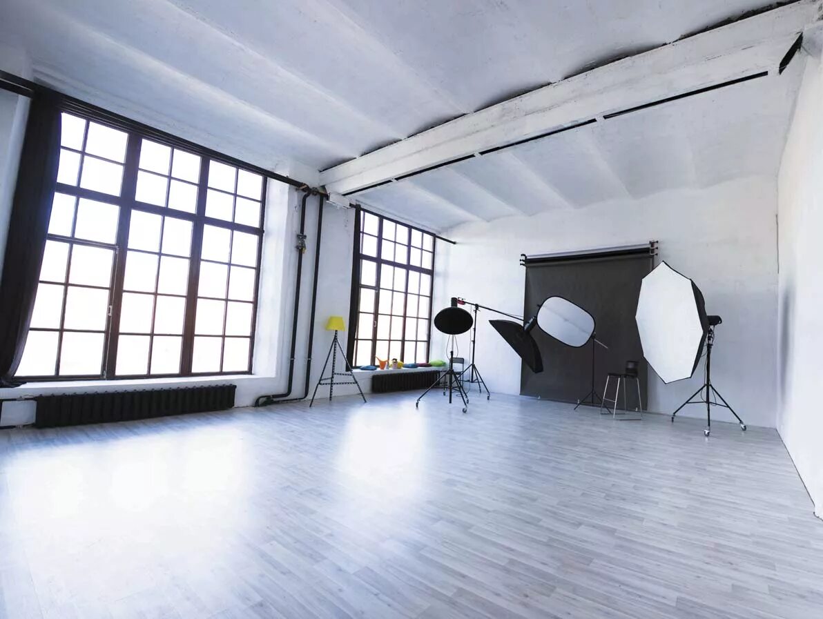 Студия фото. Кожевенная линия 34 фотостудия. Помещение для фотостудии. Посещение для фотостудии. Современная фотостудия.