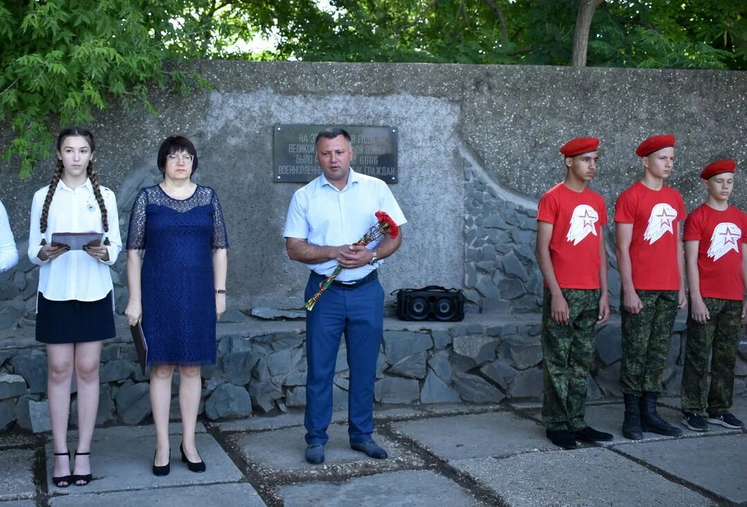 Крым джанкой новости сегодня последние. Джанкой. Джанкой эшелон. Возрасту с города Джанкоя Крым. Штурм аэропорта в Джанкое 2014.