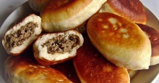 Вкусный ливер для пирожков. Ливер для пирожков. пирожки с ливером и рисом жареные на сковороде. пирожки из детства с ливером. пирожки с ливером фото.