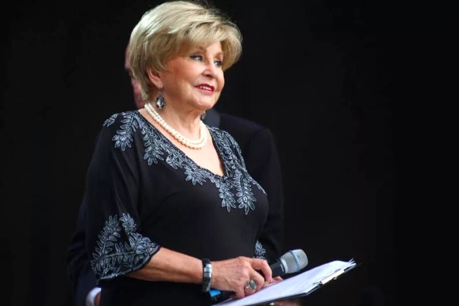 сколько лет вовк