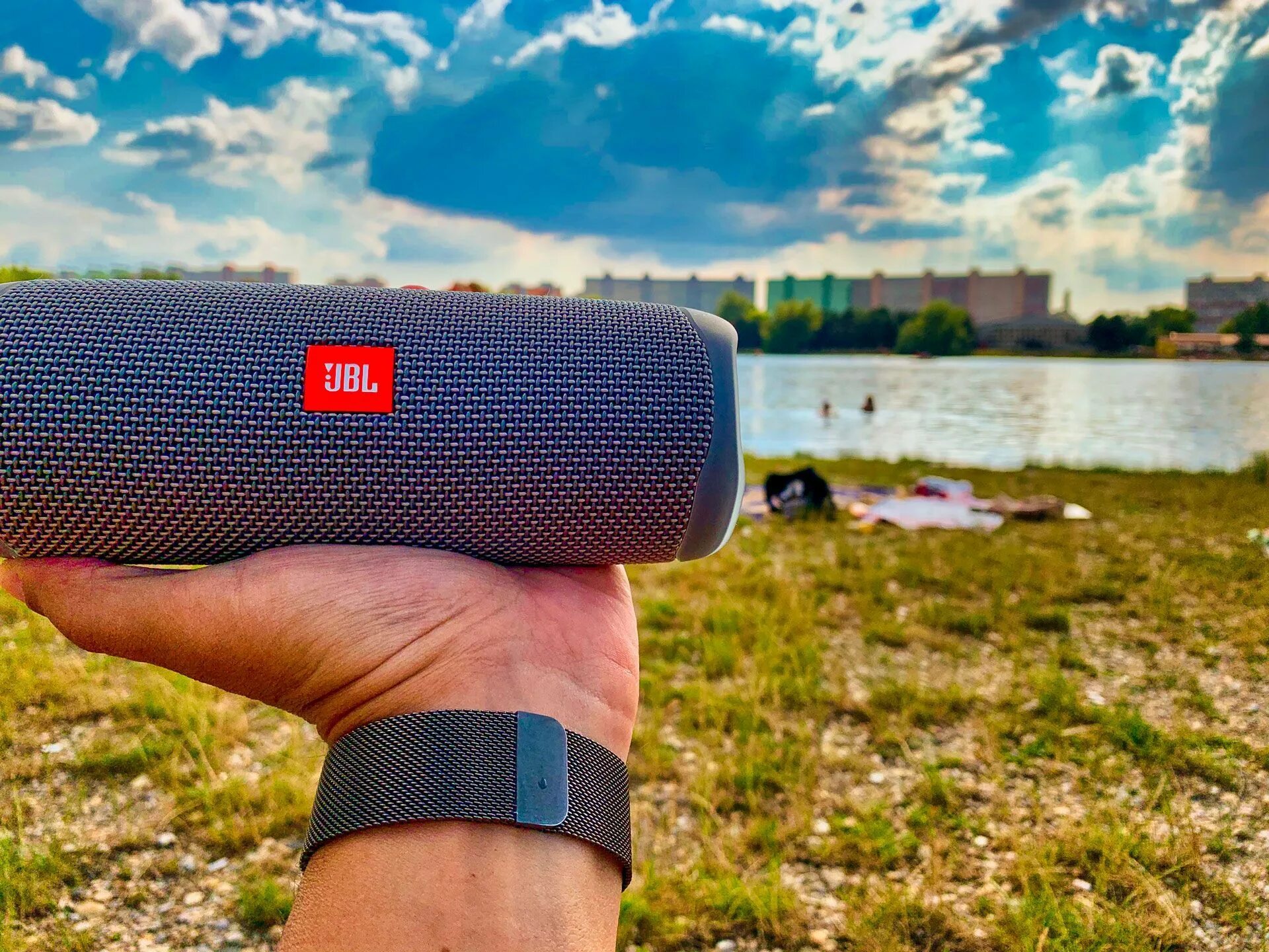 Фото flip. JBL Flip 5. Портативная колонка JBL Flip. Колонка JBL 5. Портативная акустика JBL Flip 5, Squad.